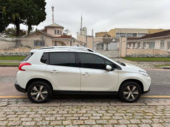 PEUGEOT 2008 1.6 16V FLEX GRIFFE 4P AUTOMÁTICO PEUGEOT 2008 1.6 16V FLEX GRIFFE 4P AUTOMÁTICO